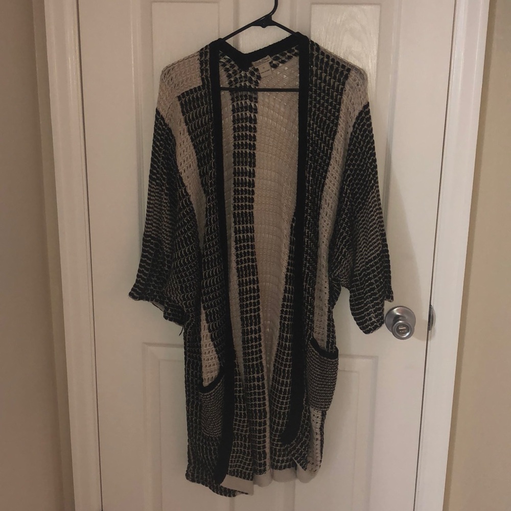 Super cute Lucky brand sweater size xl